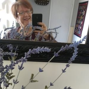 Meet your Posher, Lori